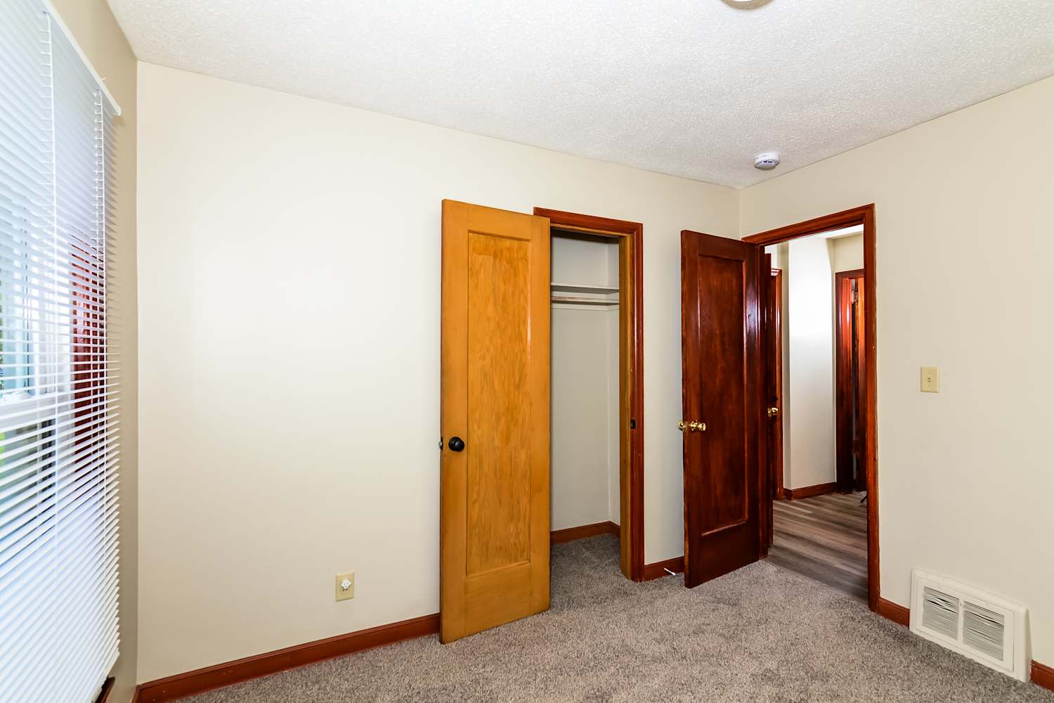 3729 Noble Ave N Robbinsdale photo 14
