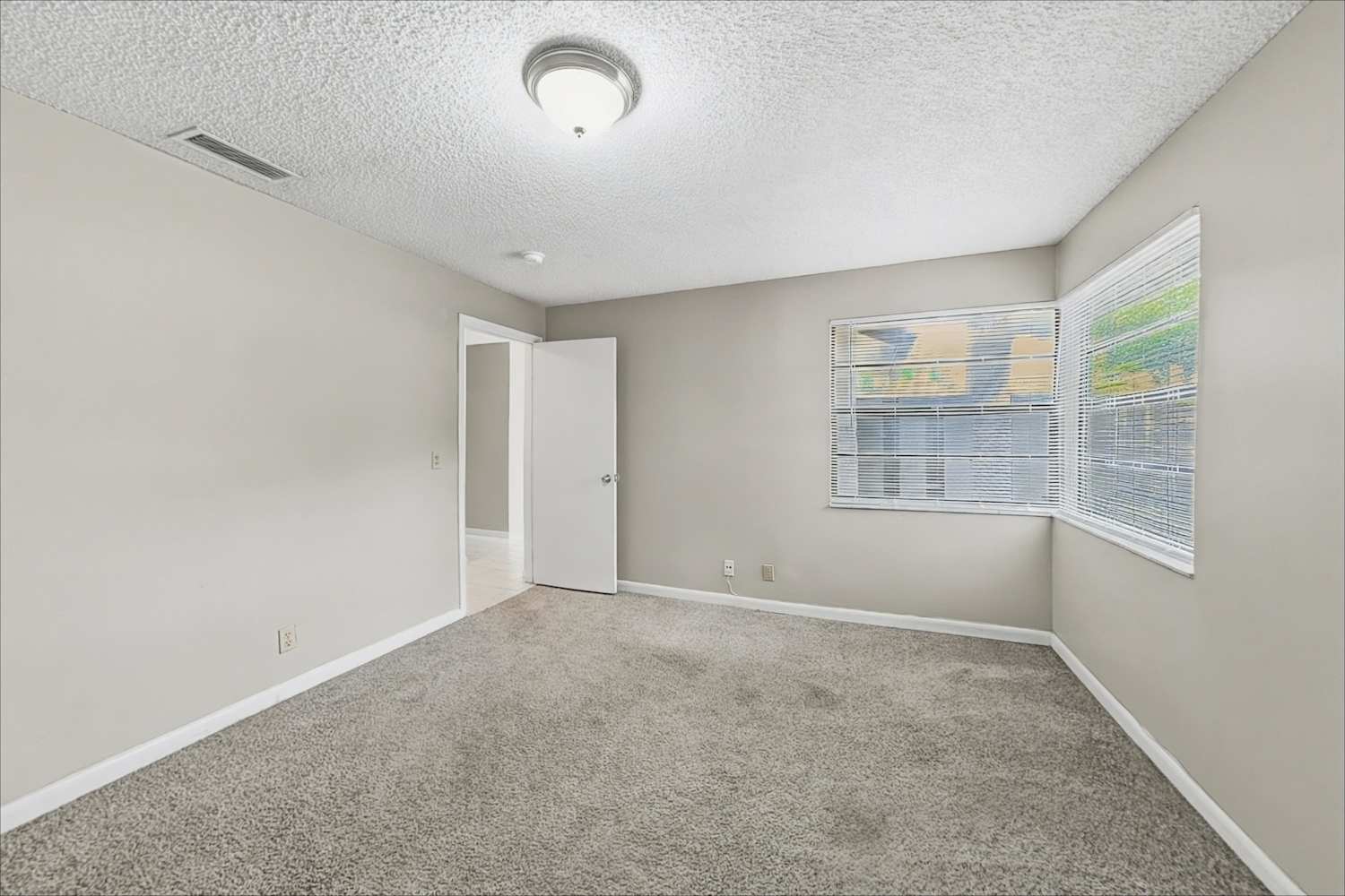 381 Wildwood Ln E Deerfield Beach photo 17