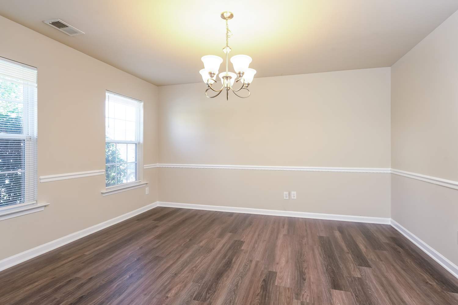 4104 Vershire Ave Greensboro photo 8