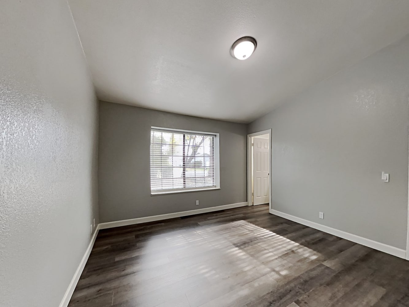 411 Union Ct Roseville photo 9