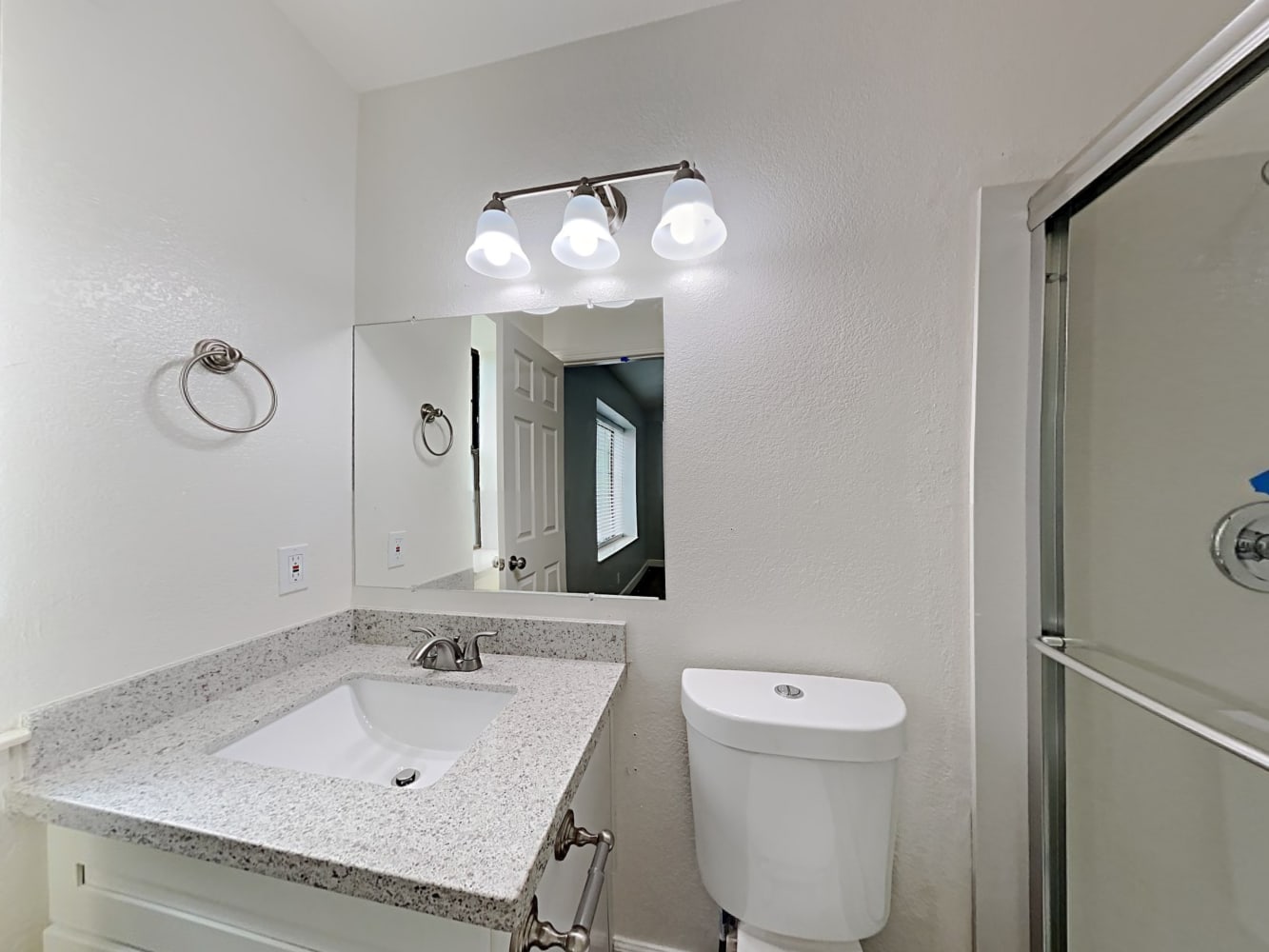 411 Union Ct Roseville photo 13