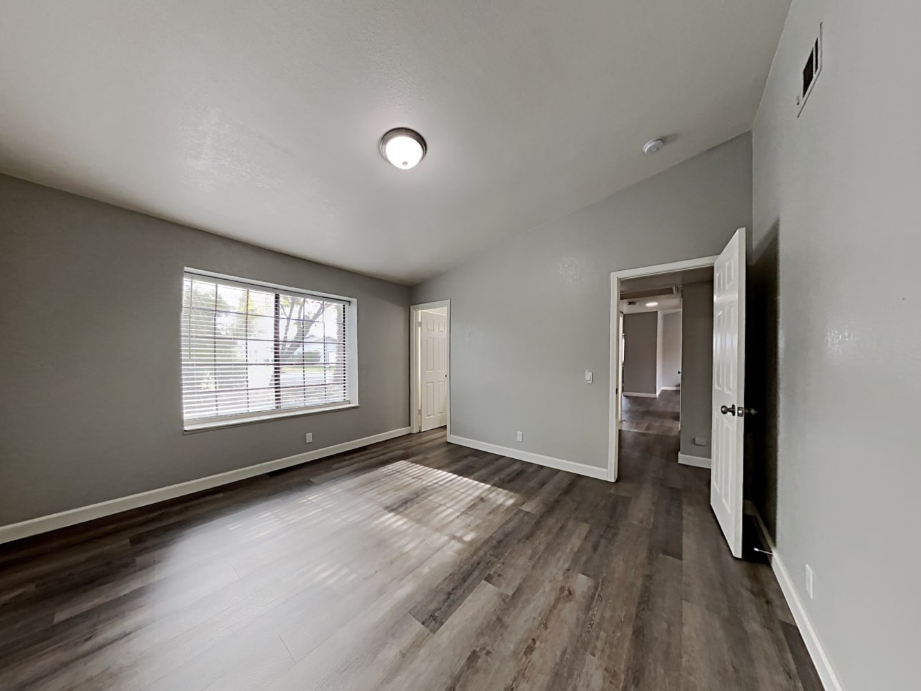 411 Union Ct Roseville photo 8