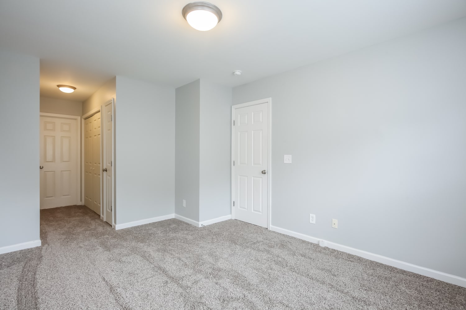 4200 Youngstown Dr Greensboro photo 9