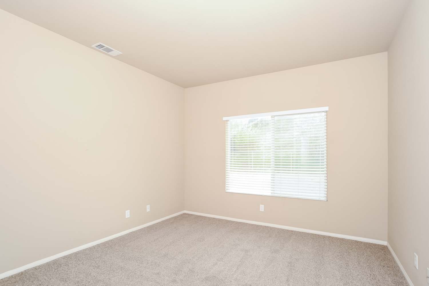 4208 Sungate Dr Palmdale photo 13