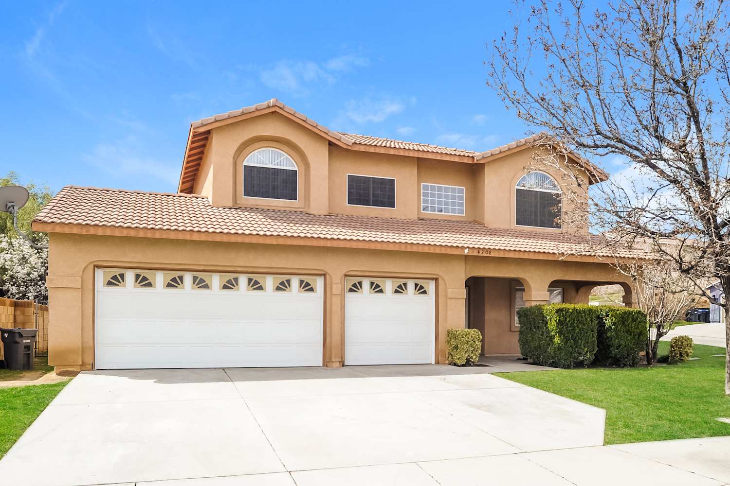 4208 Sungate Dr Palmdale photo 1