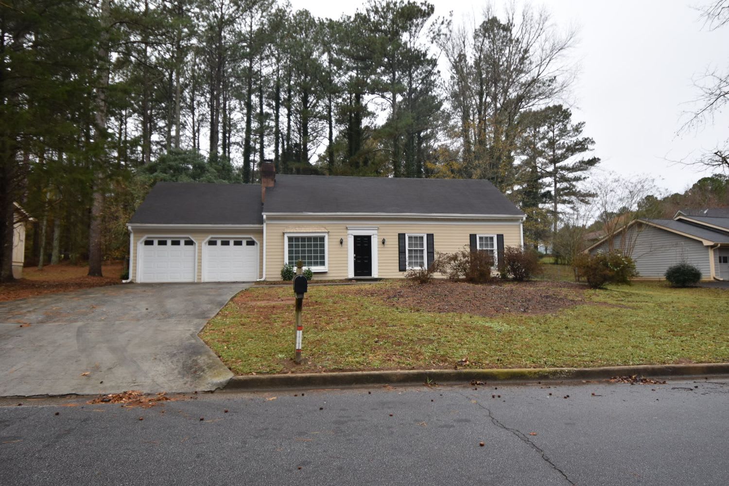 423 Willow Ct SE Conyers photo 1