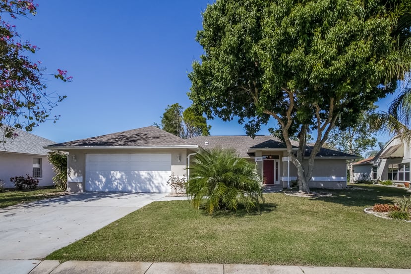 4307 Fairfax Dr E, Bradenton