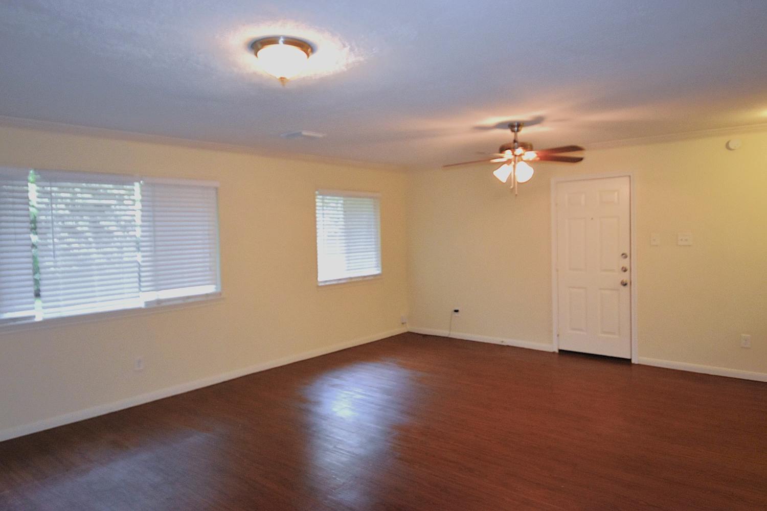 4311 Saratoga Dr Houston photo 4
