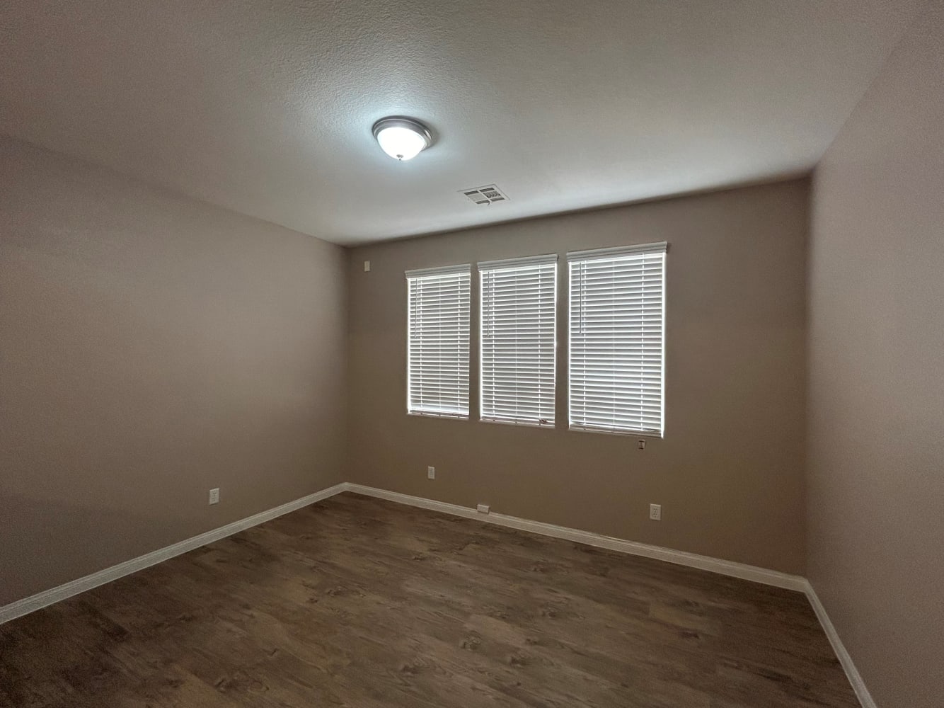 433 Mystic River St Henderson photo 11