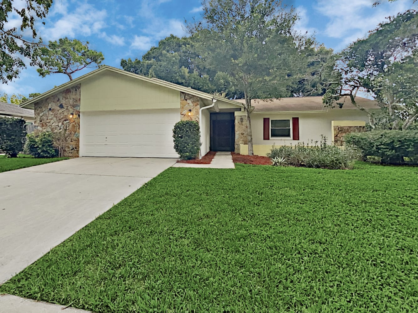 4511 Huntsman Ct, Tampa