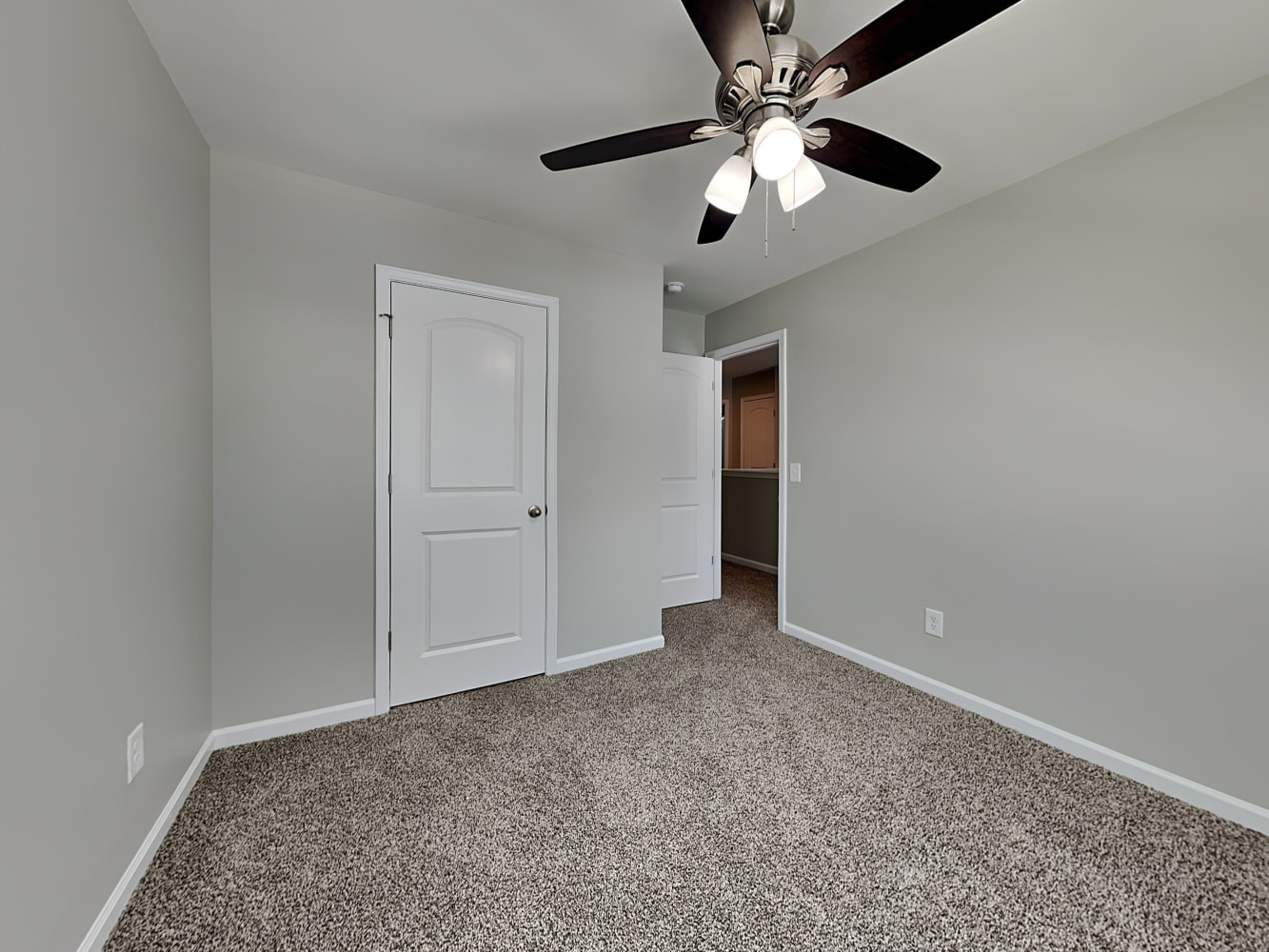 501 Menlo Park Rd Greensboro photo 14