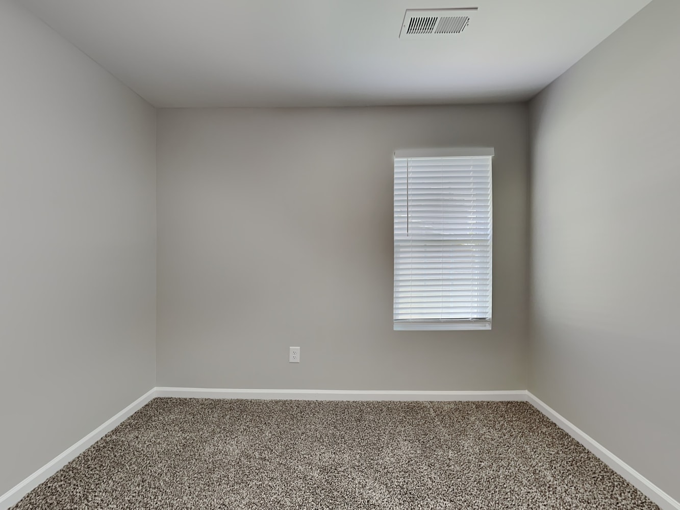 501 Menlo Park Rd Greensboro photo 12