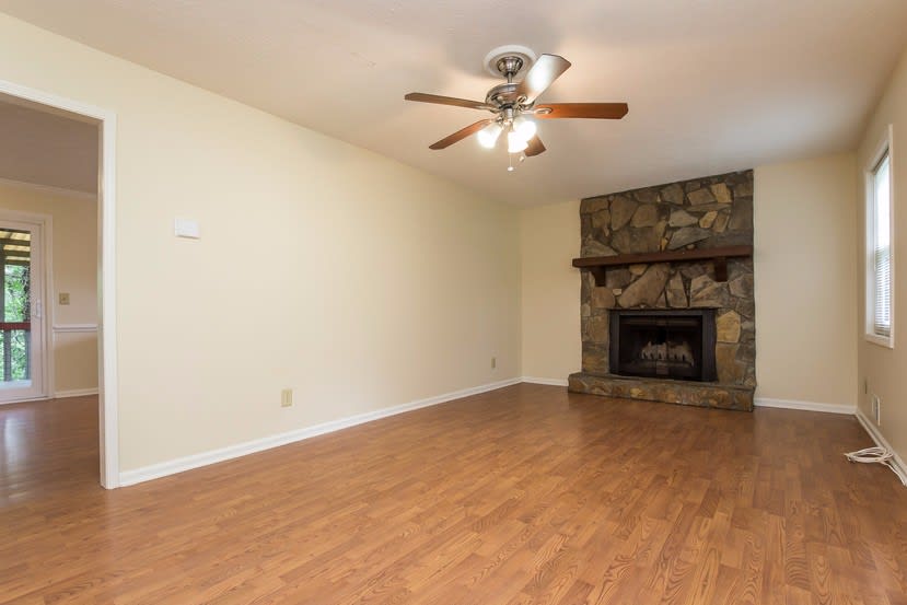 504 Fieldstream Way Lawrenceville photo 4