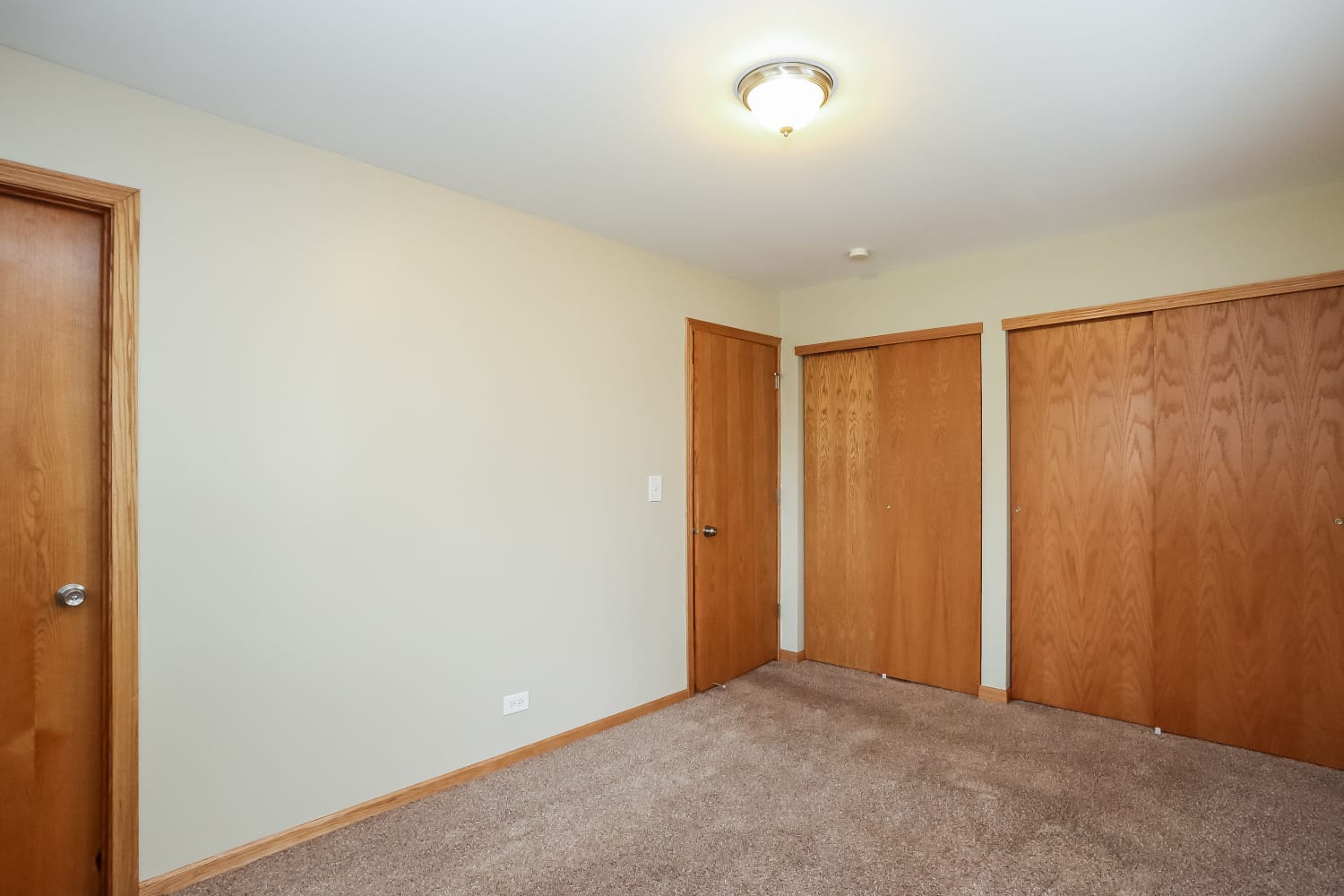 530 Norridge Ln Hoffman Estates photo 8