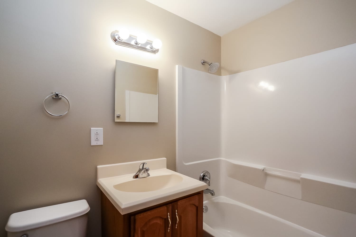 530 Norridge Ln Hoffman Estates photo 13