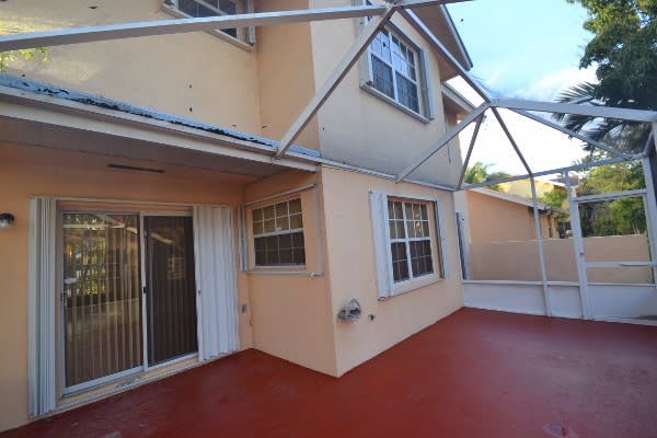 531 NW 207th Ter Pembroke Pines photo 10