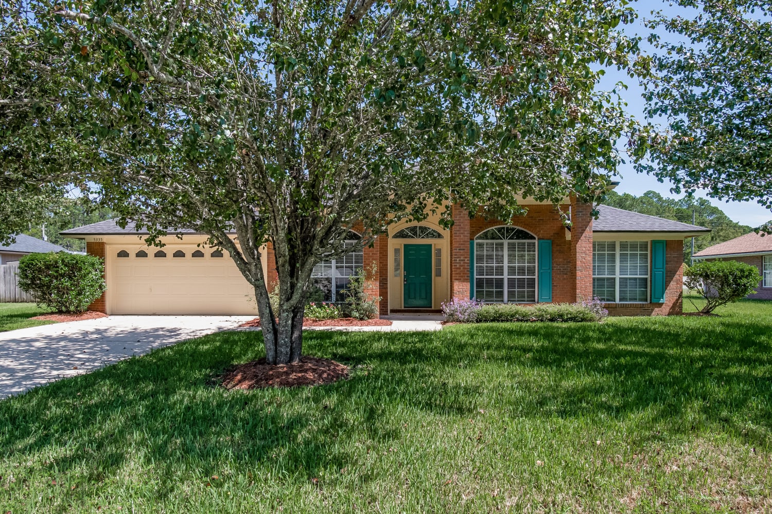 5335 Blue Pacific Dr W Jacksonville photo 1