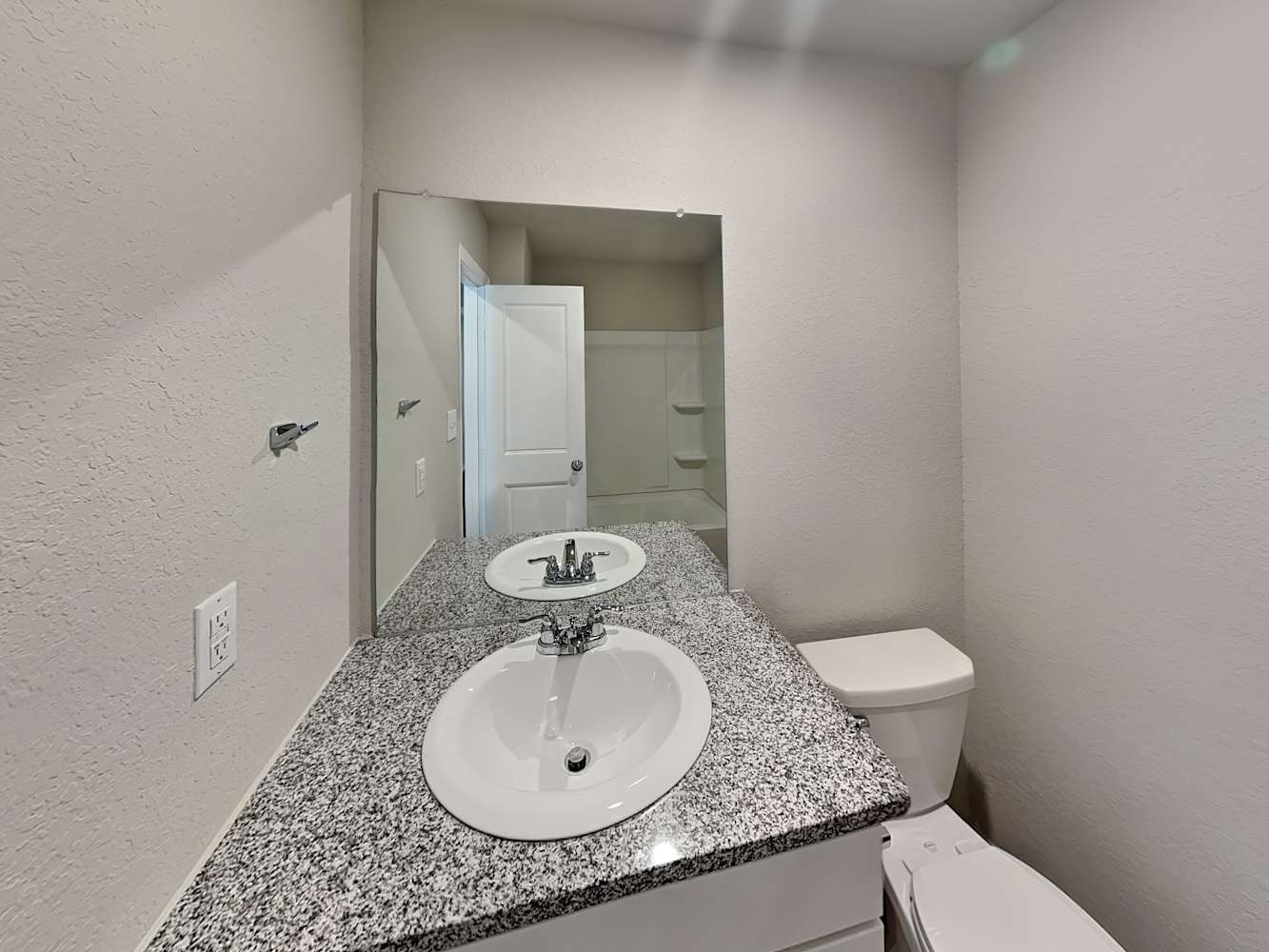 5445 Verdugos Pl San Antonio photo 15