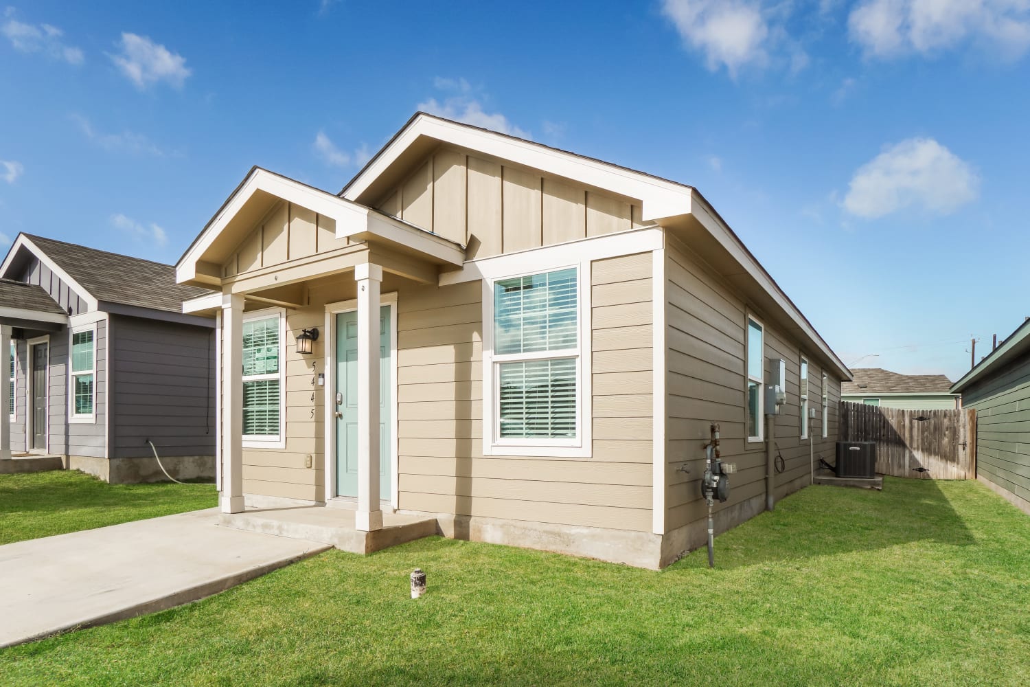 5445 Verdugos Pl San Antonio photo 2