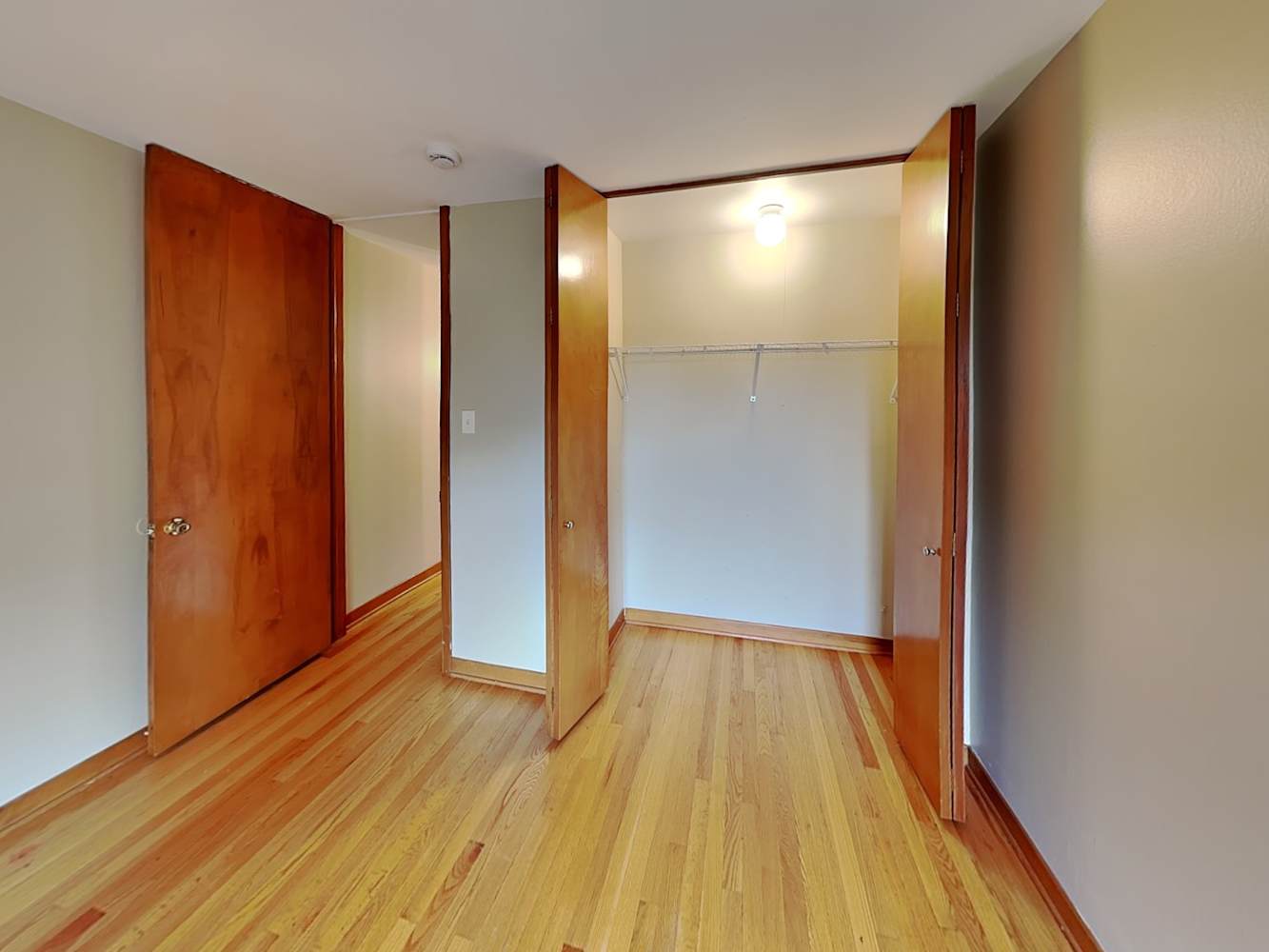5525 Ann Marie Ln Oak Forest photo 16