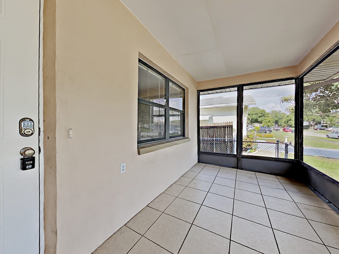 555 Freeport Ave N Saint Petersburg photo 14