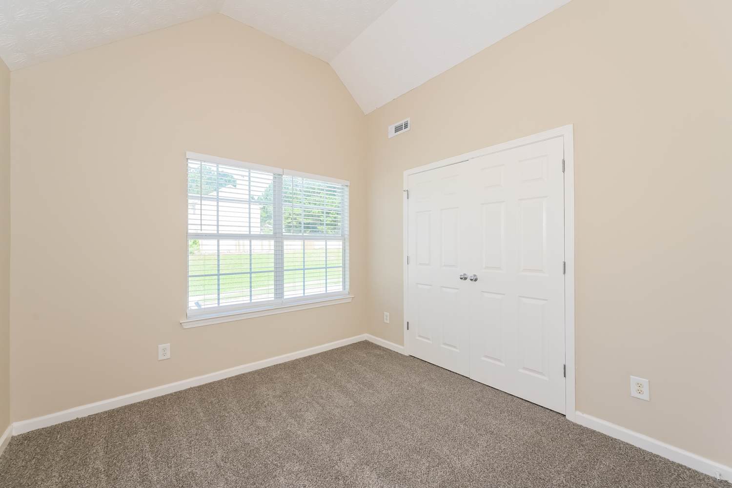 559 Michael Cir Monroe photo 14