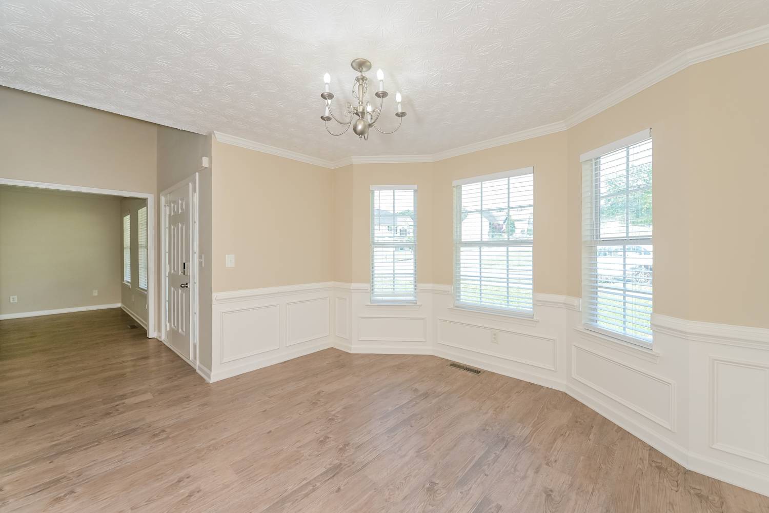 559 Michael Cir Monroe photo 6