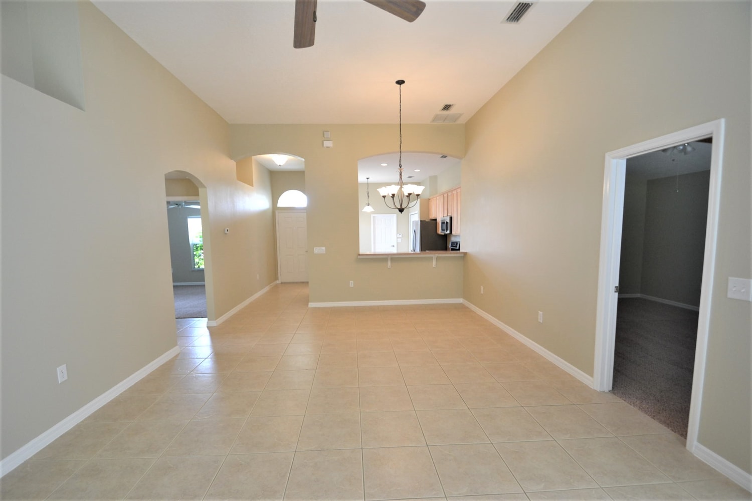 562 Coral Trace Blvd Edgewater photo 2