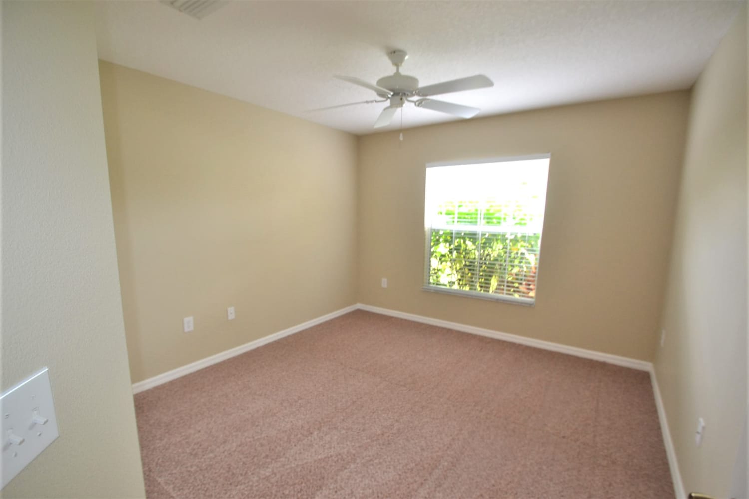 562 Coral Trace Blvd Edgewater photo 8