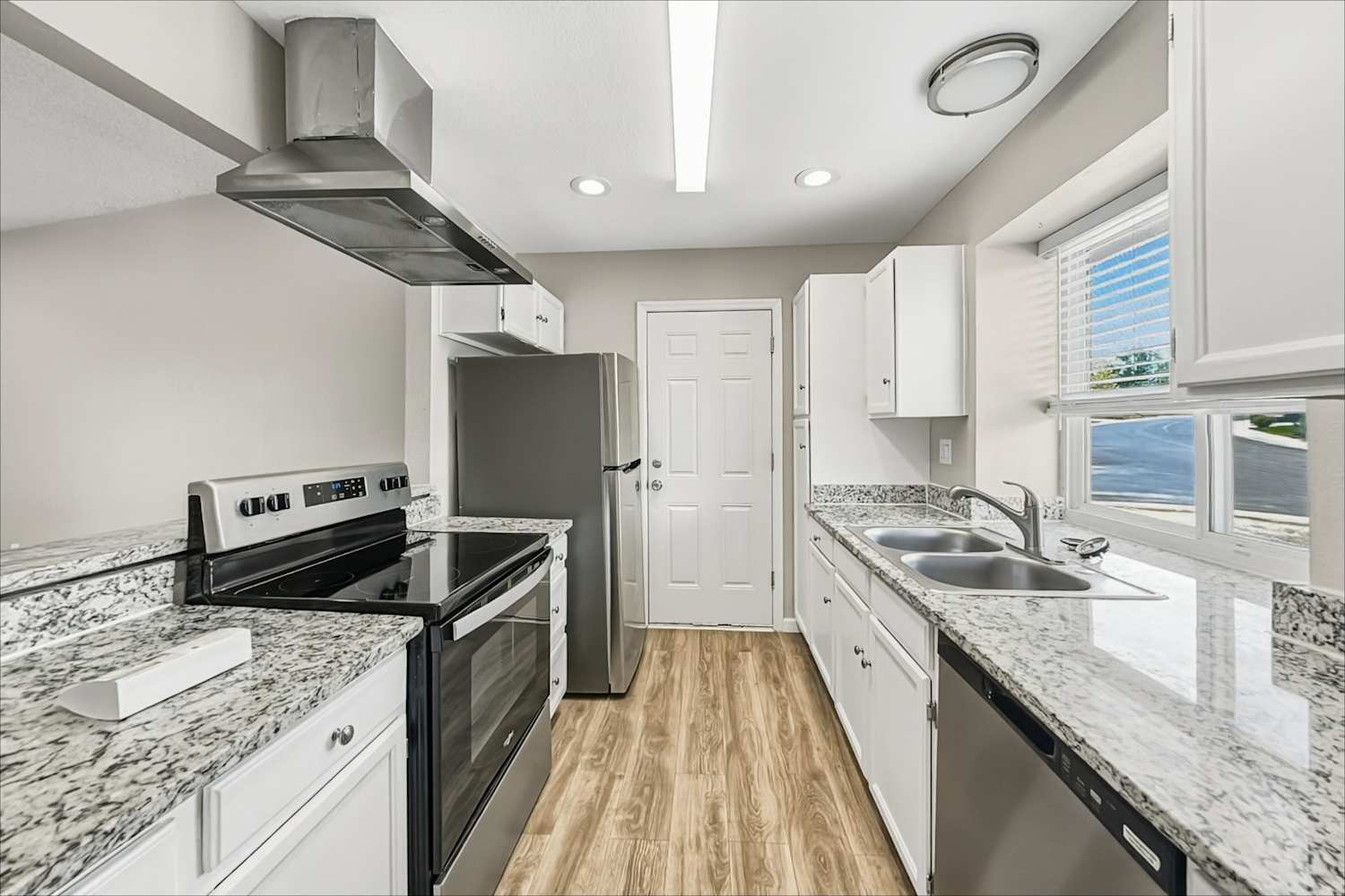 5752 S Perth Place Centennial photo 12