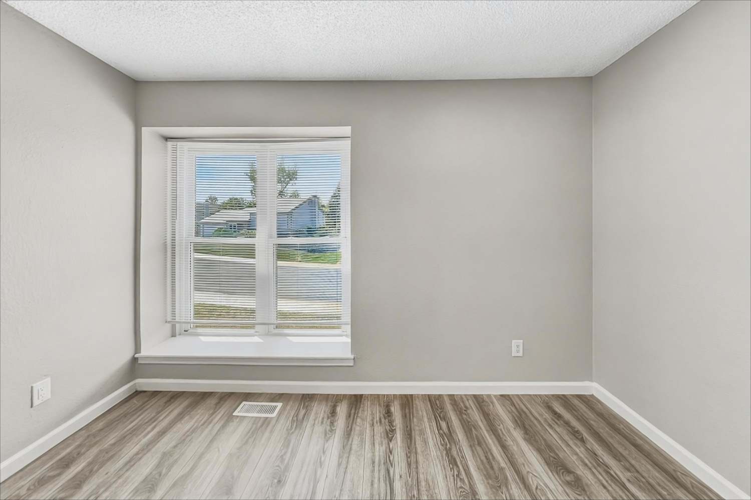 5752 S Perth Place Centennial photo 16
