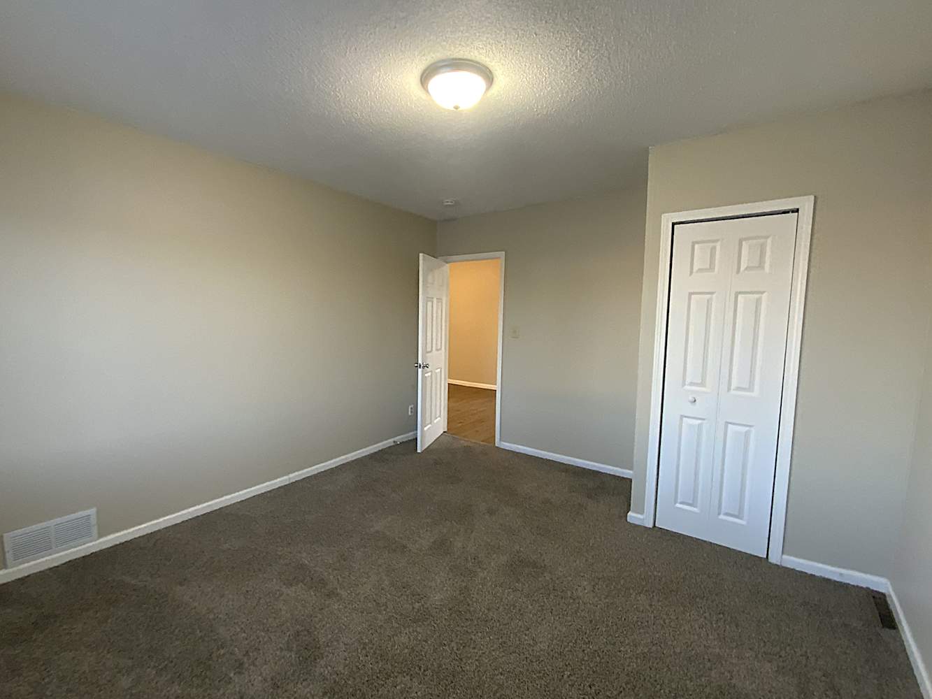 5757 Adair Ave N Crystal photo 11