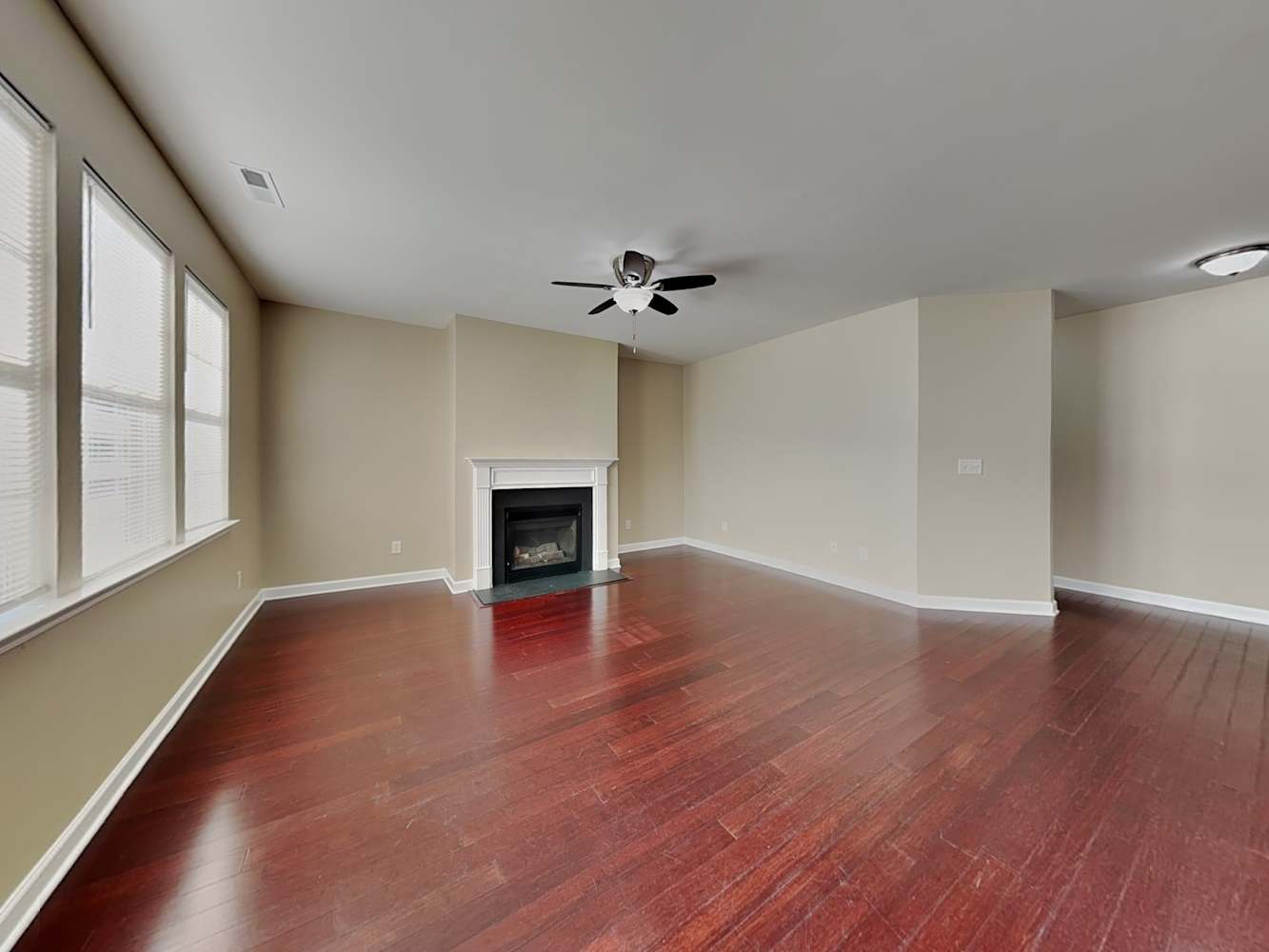 577 Rolling Meadows Dr Clayton photo 5