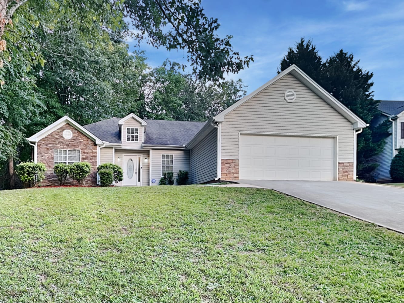 585 Freeman Dr, Covington