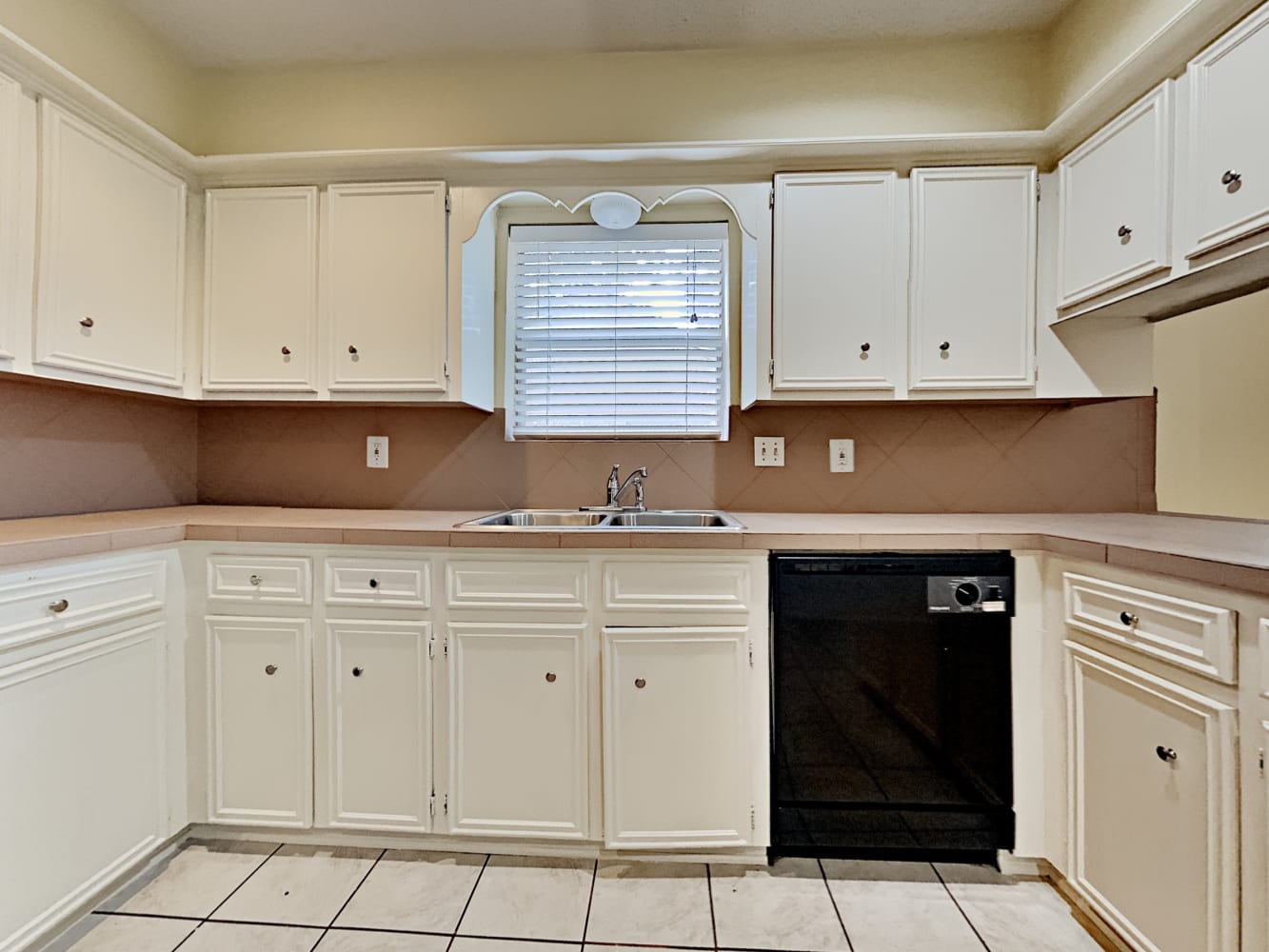 5910 Theall Rd Houston photo 11