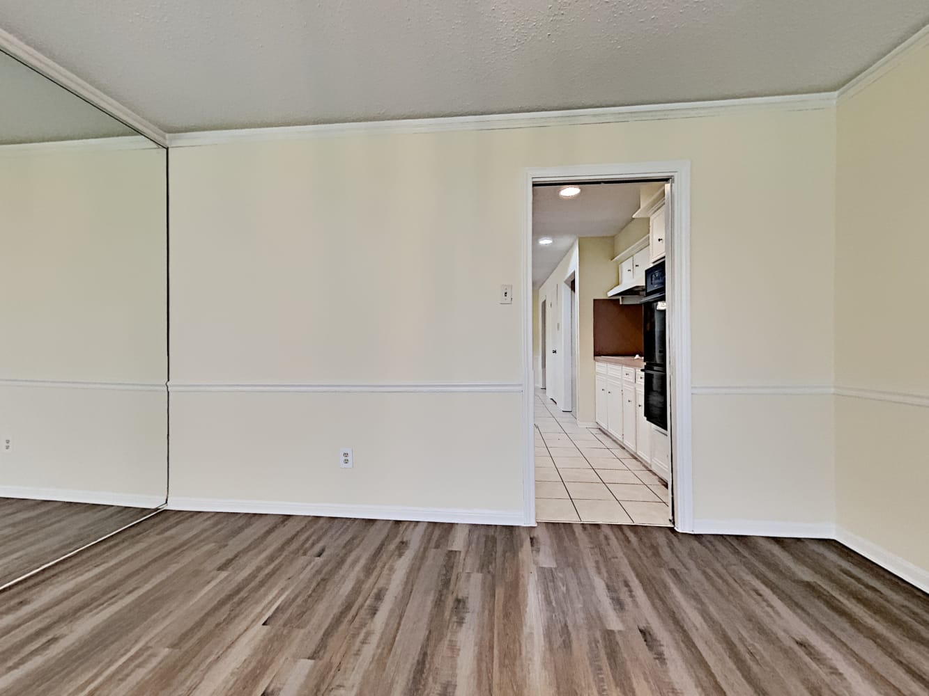 5910 Theall Rd Houston photo 9