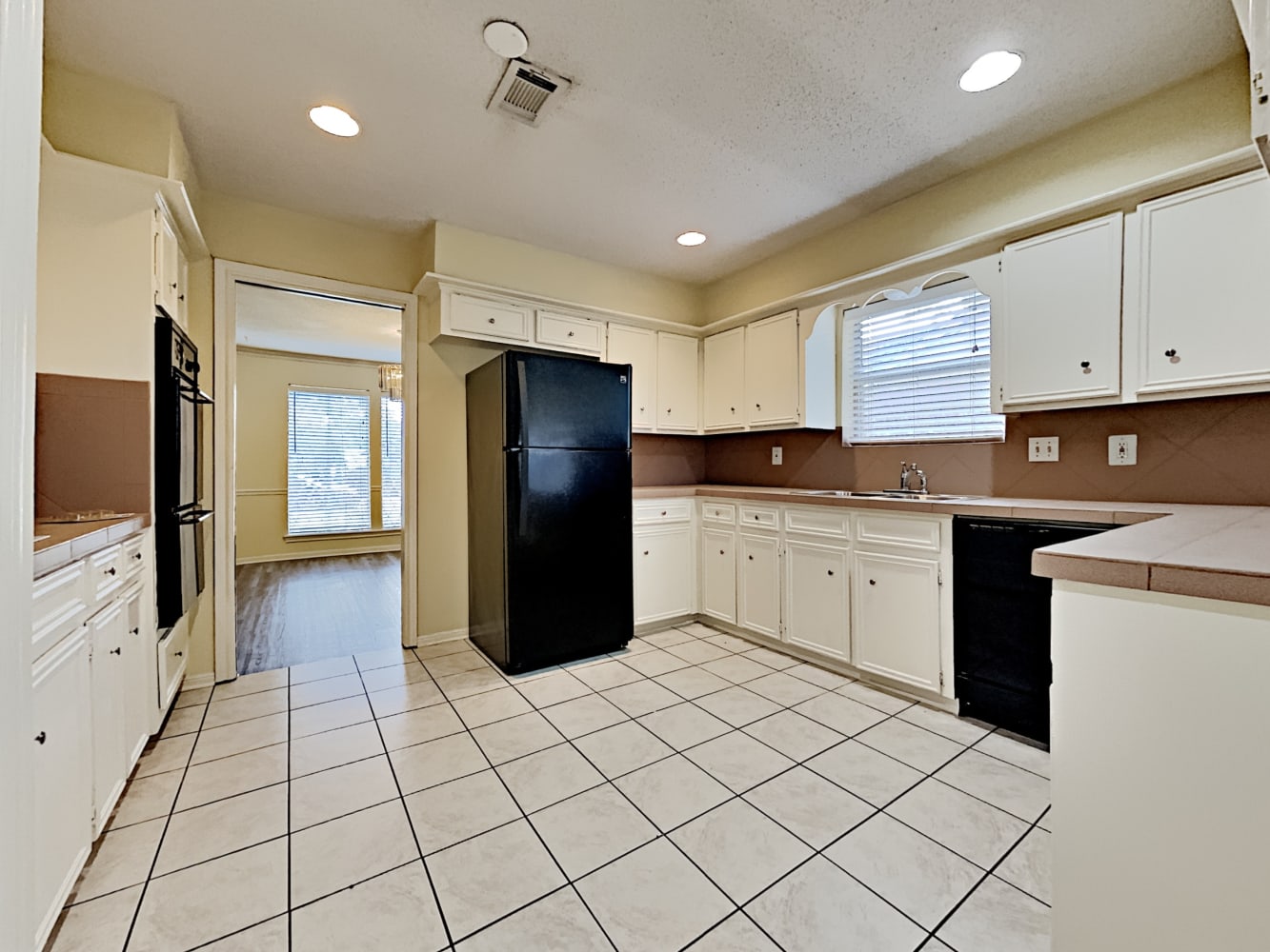5910 Theall Rd Houston photo 13