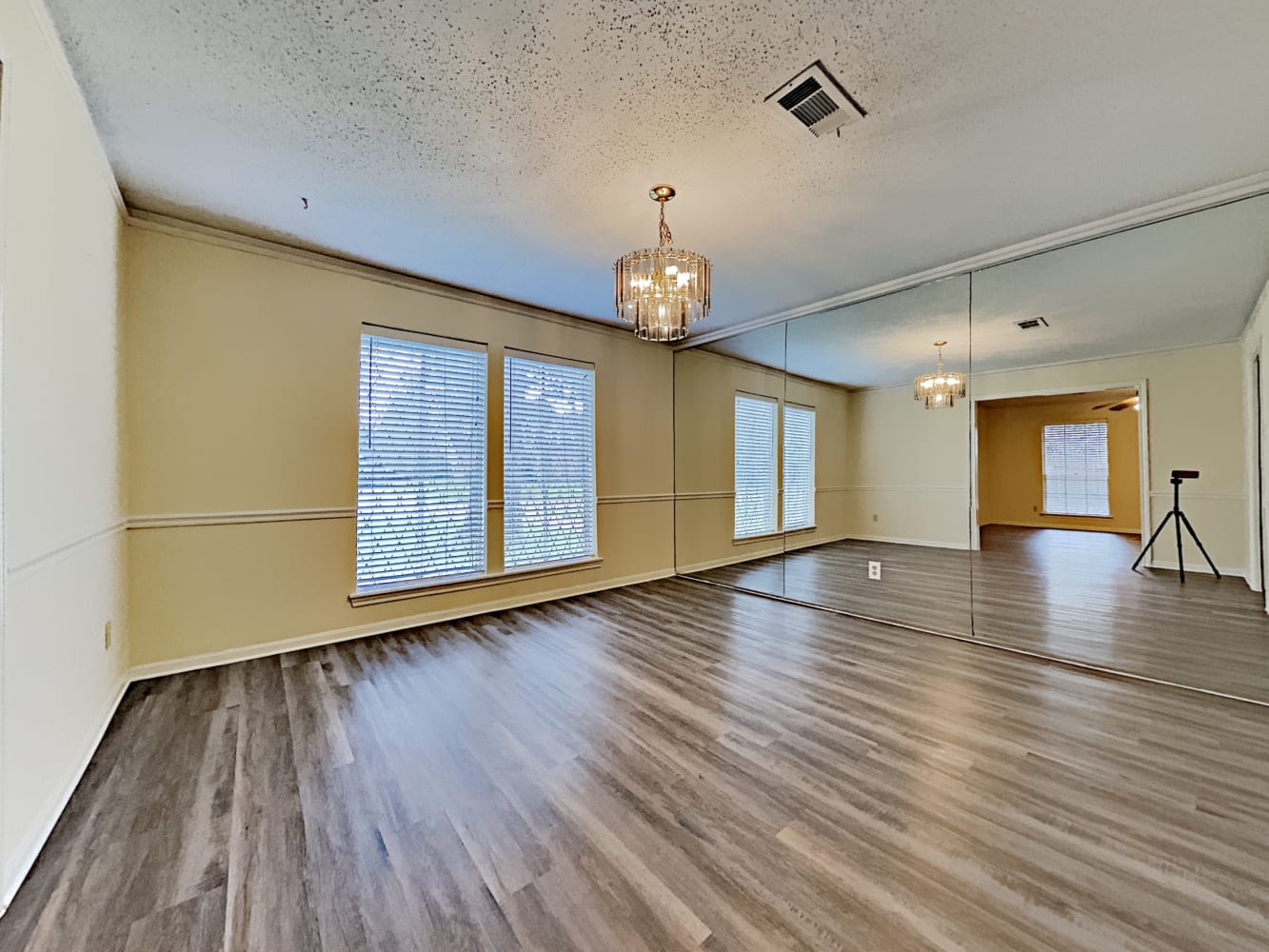 5910 Theall Rd Houston photo 10