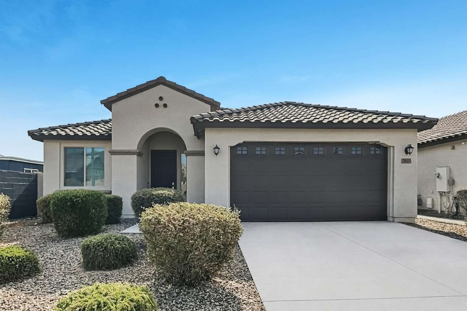 5921 N. 195th Dr Litchfield Park photo 1