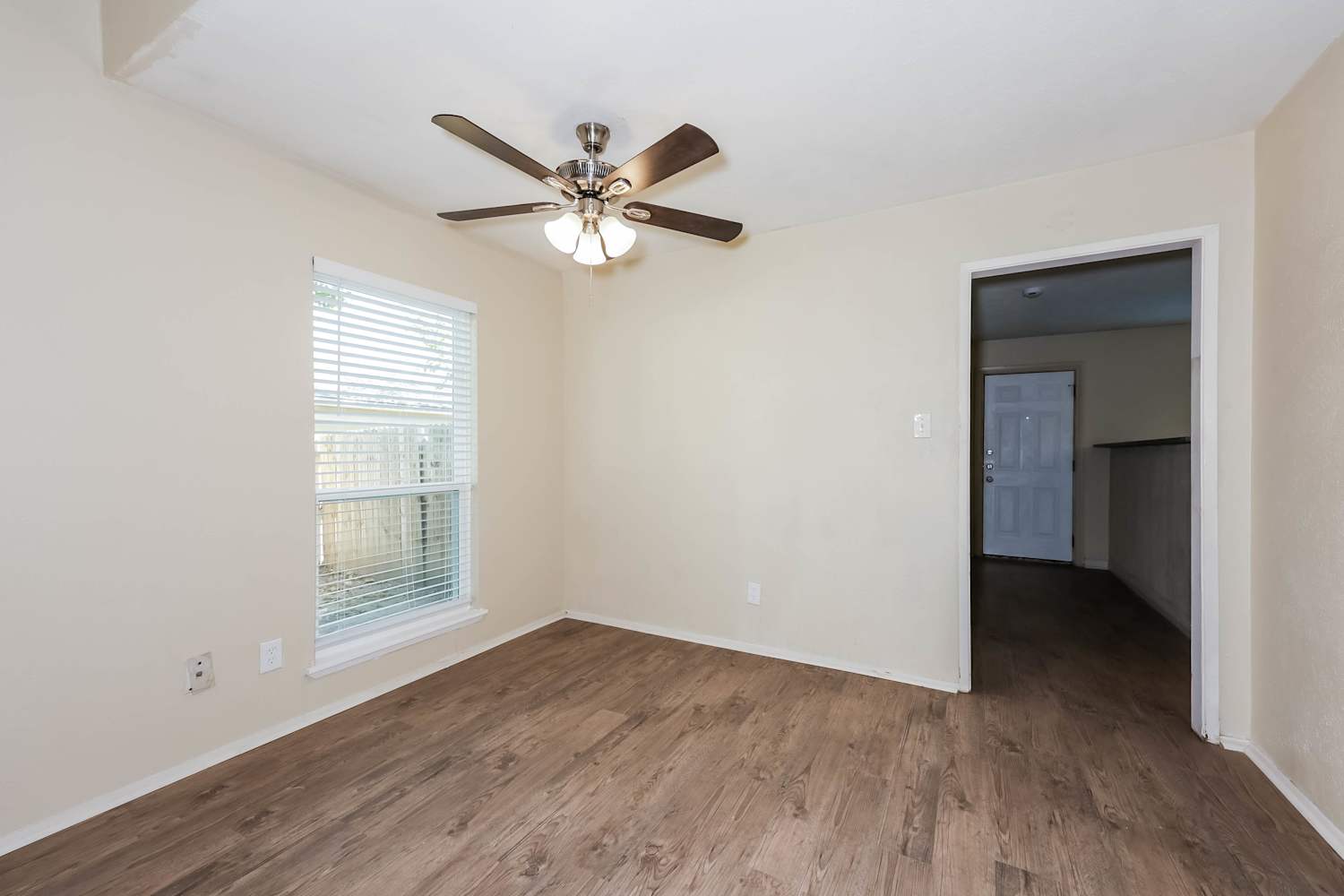 656 Priscilla Ln Desoto photo 11