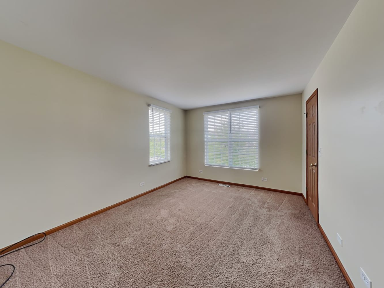 667 Four Seasons Blvd Aurora photo 12