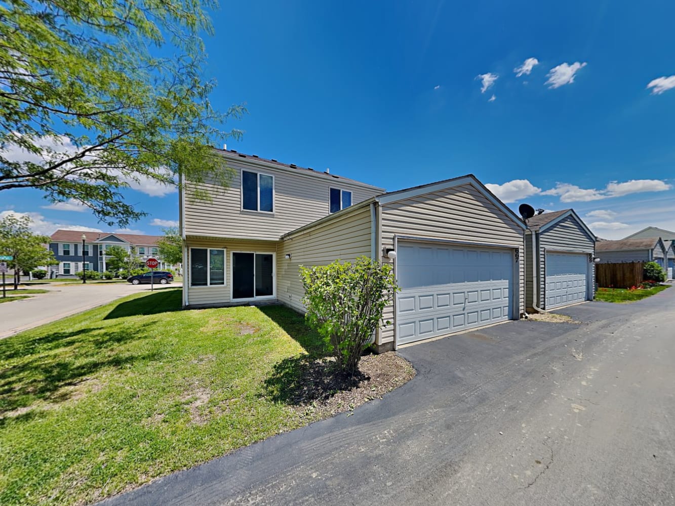 667 Four Seasons Blvd Aurora photo 18
