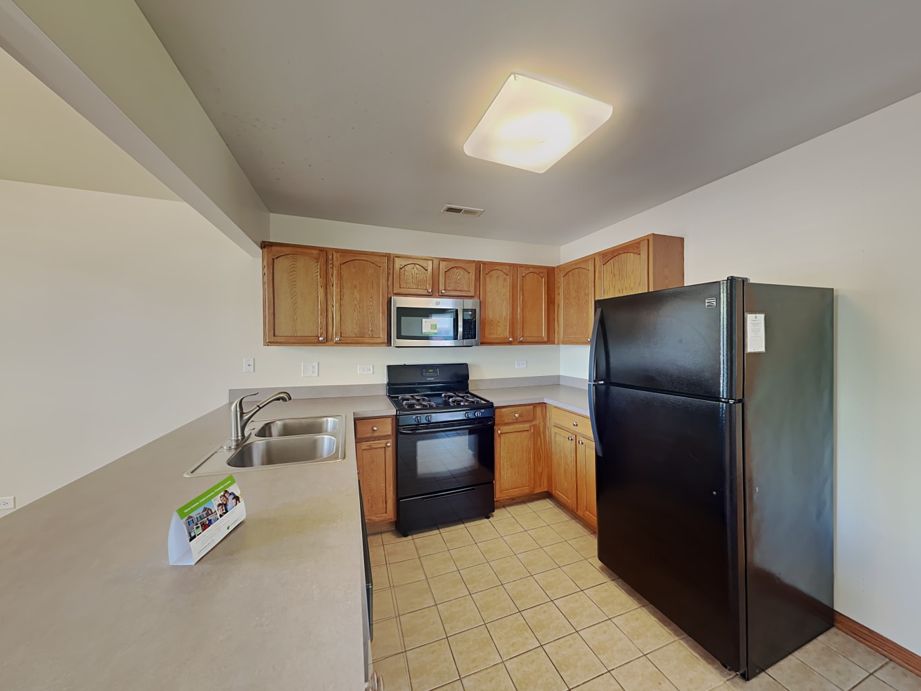 667 Four Seasons Blvd Aurora photo 7