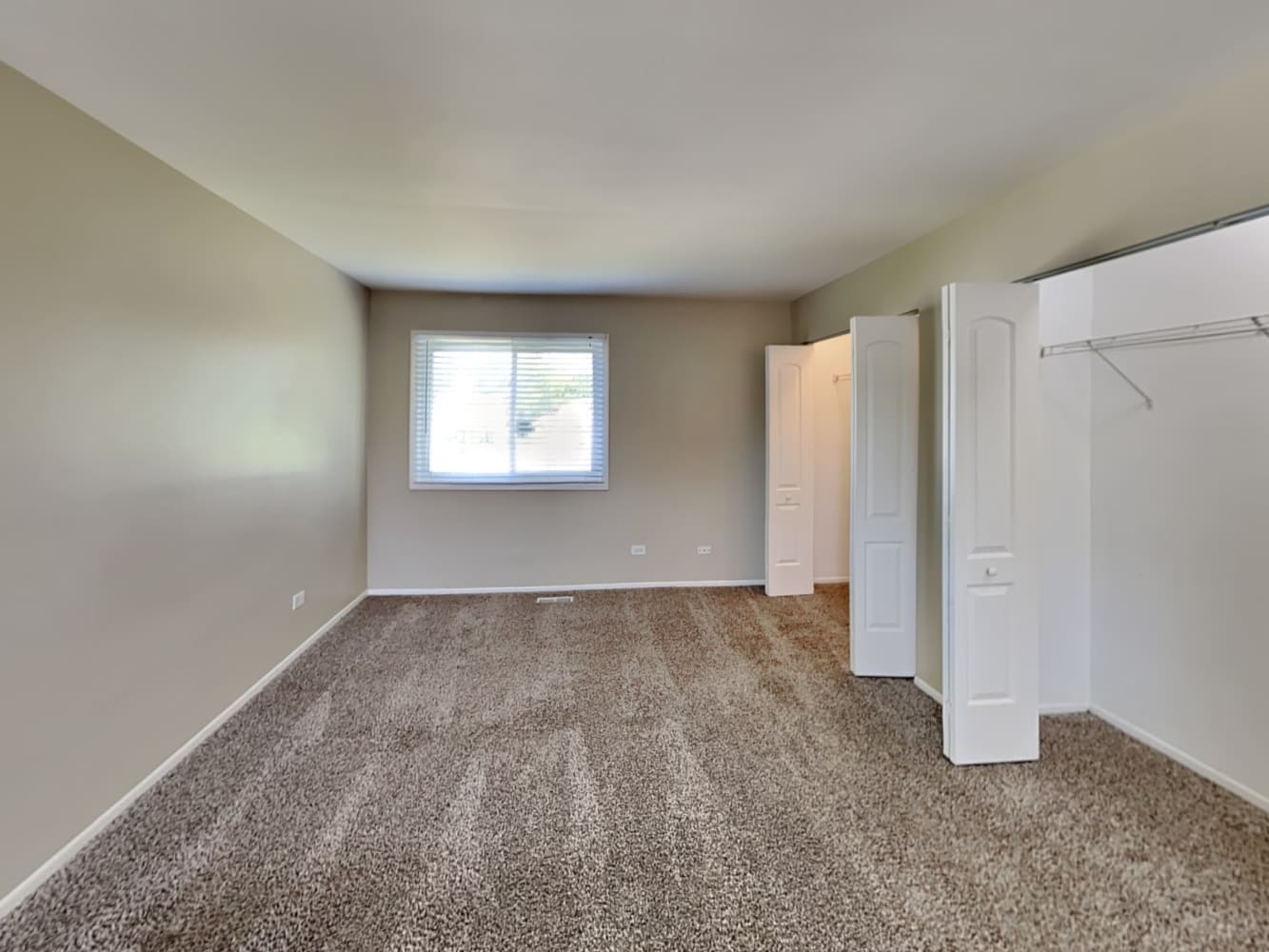 6791 Red Wing Dr Woodridge photo 14