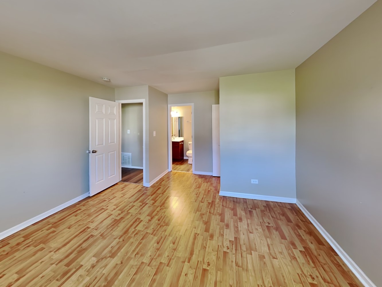 6791 Red Wing Dr Woodridge photo 13