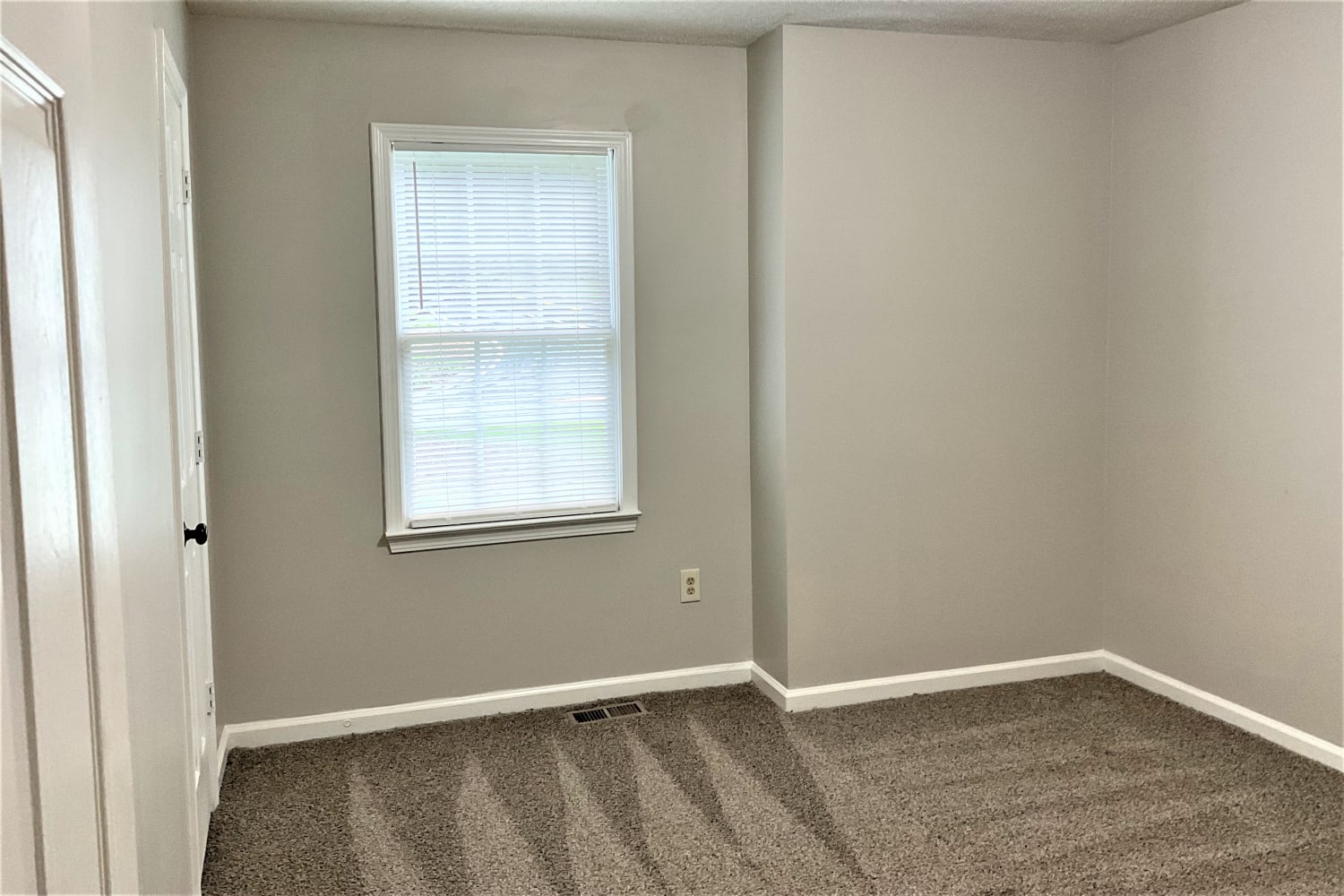 686 Holland Rd Dallas photo 10