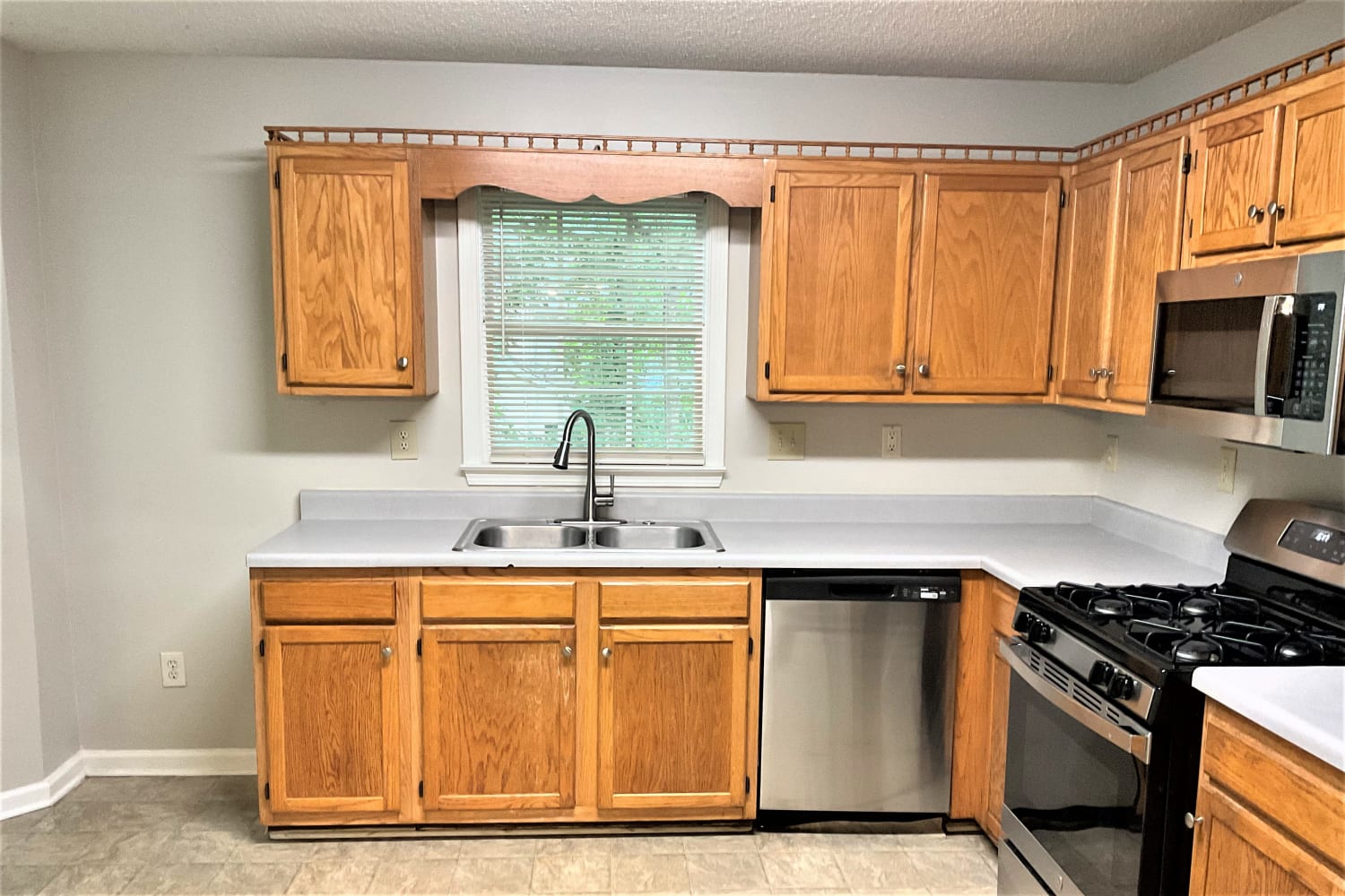 686 Holland Rd Dallas photo 8