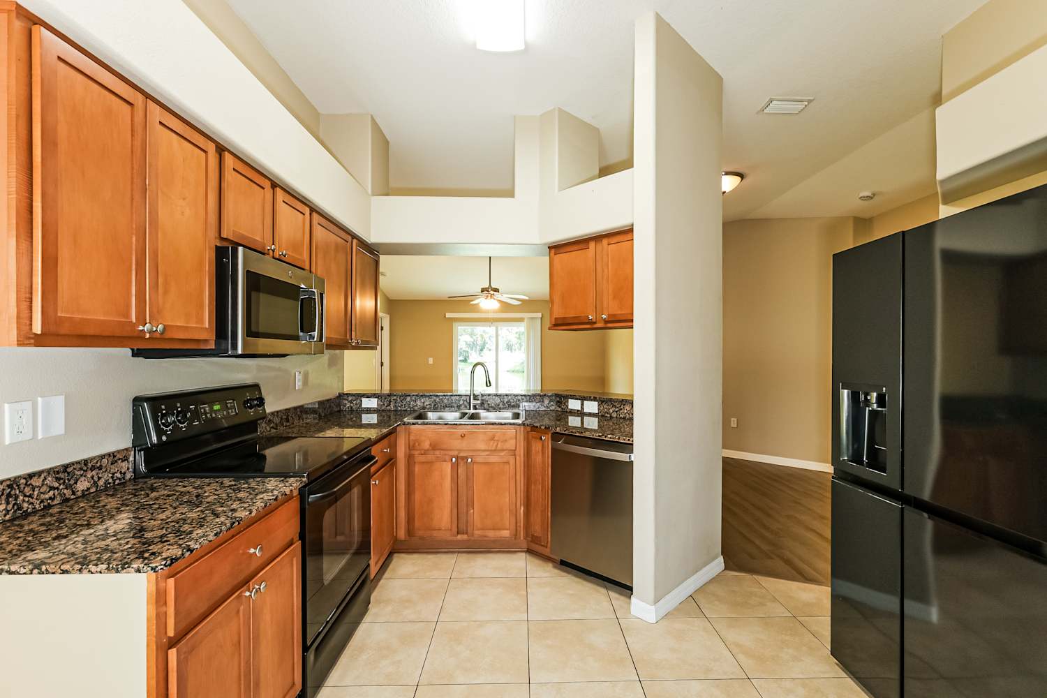 7205 Royal George Ct Zephyrhills photo 8