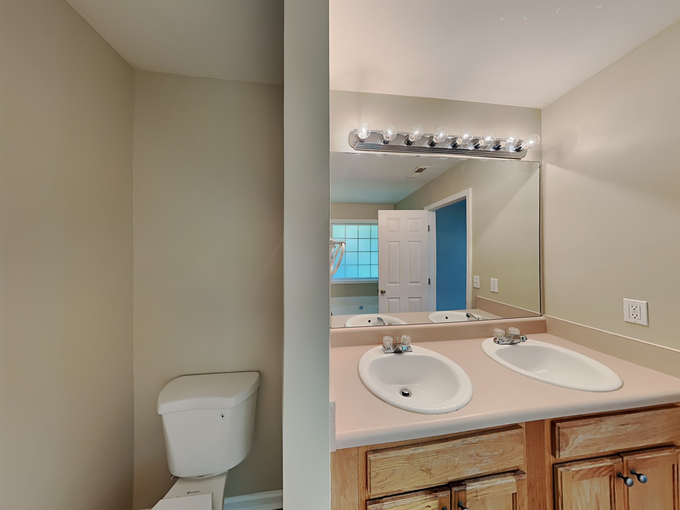 7443 Grayson Bridge Cir Douglasville photo 16