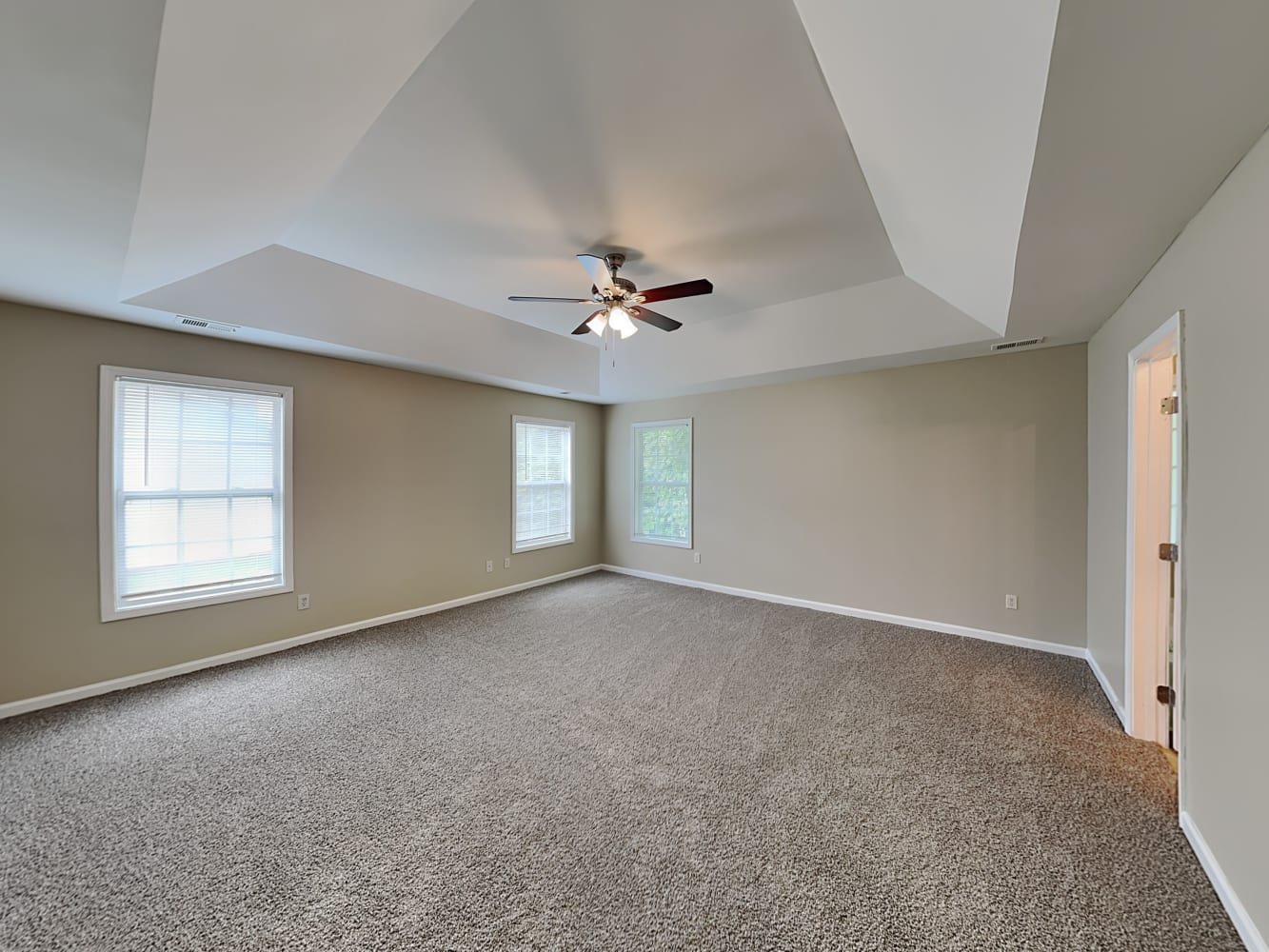 7443 Grayson Bridge Cir Douglasville photo 11